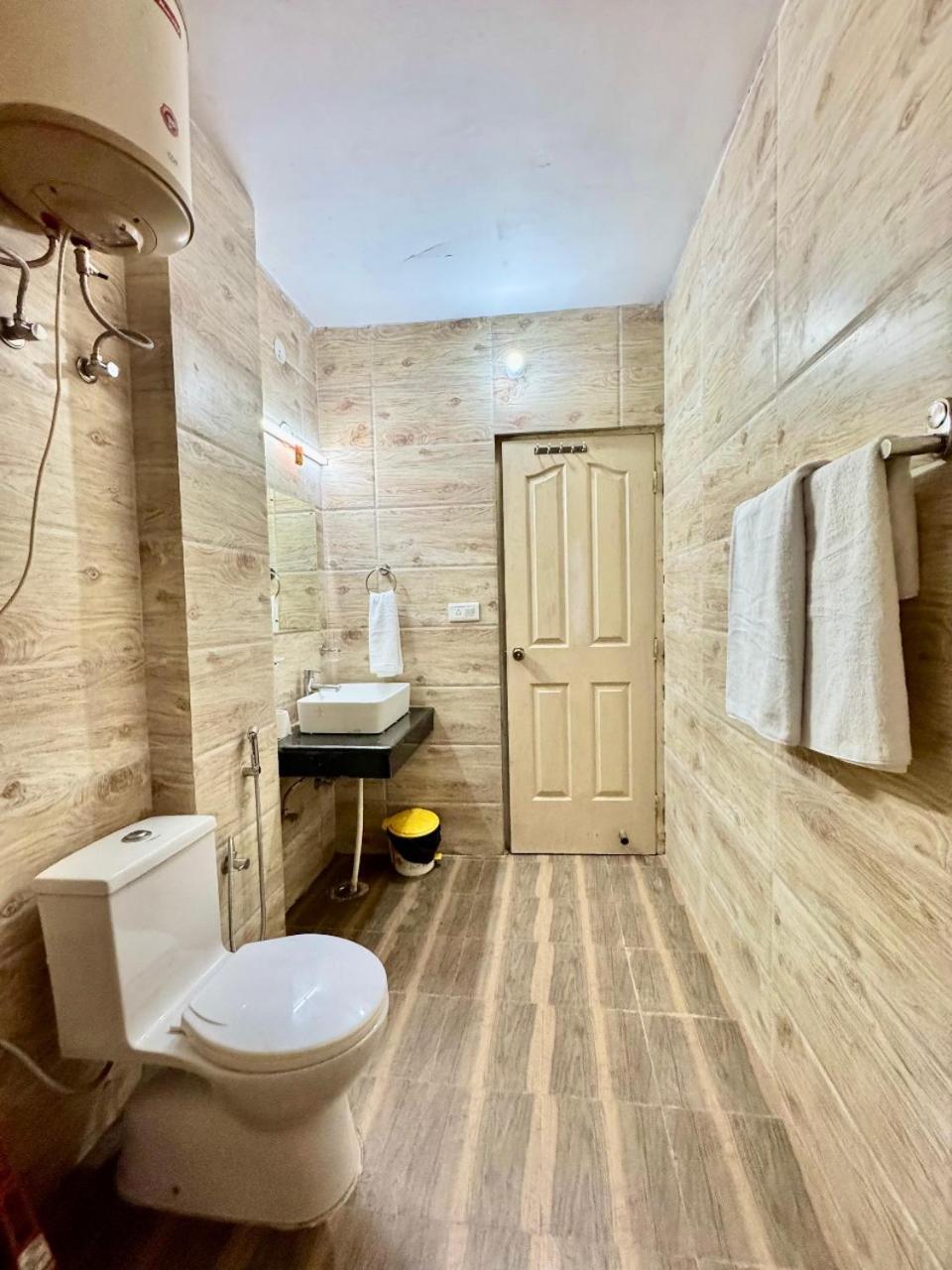 The Countryside Retreat I Vacations I Conference I Mice I Family Events I Open Air Terrace I Sky Bonfire I Kufri By Exotic Stays Shimla Exterior photo