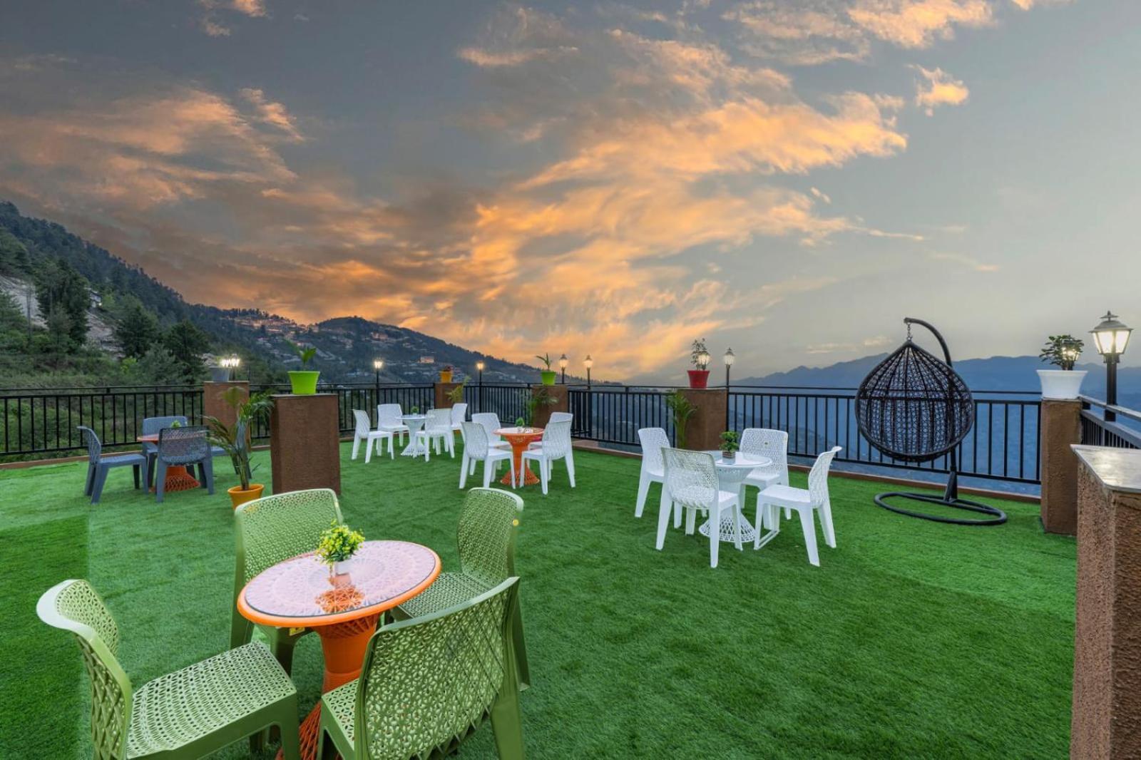 The Countryside Retreat I Vacations I Conference I Mice I Family Events I Open Air Terrace I Sky Bonfire I Kufri By Exotic Stays Shimla Exterior photo